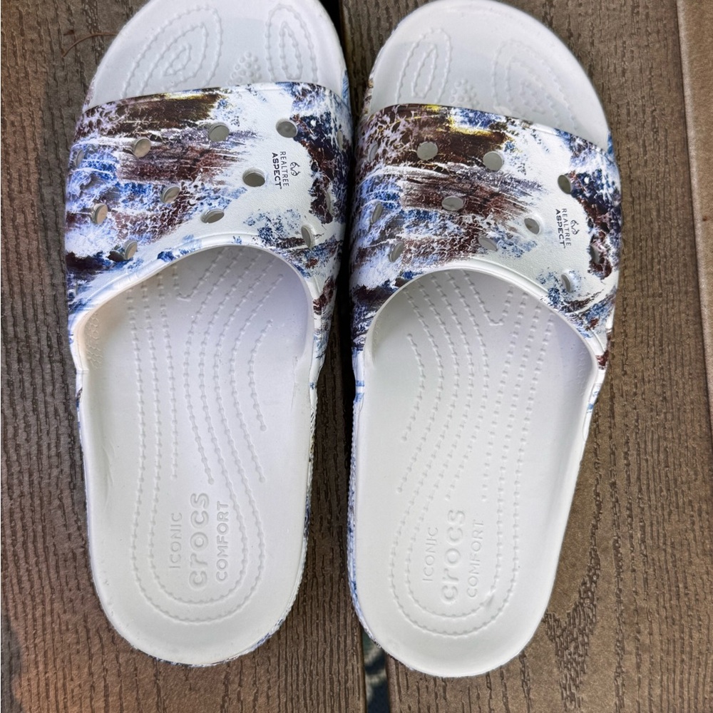 CROCS Real Tree Aspect Camo Slides